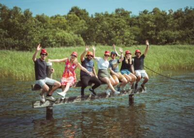 Teambuilding bedrijfsuitje op het water grote groepen